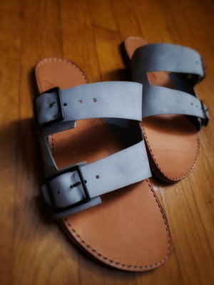 Custom bareFOOTWEAR